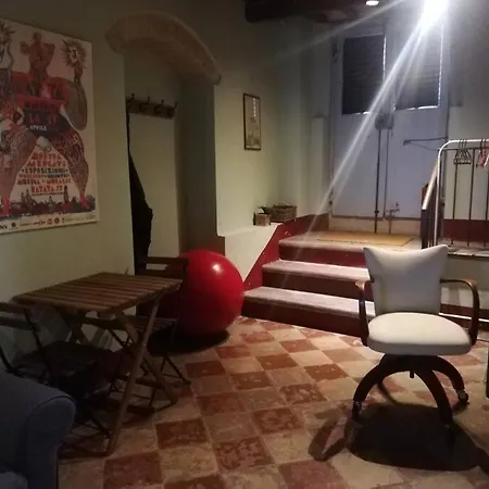 Ex Falegnameria Con Giardino A 100 Mt Sferisterio Daire